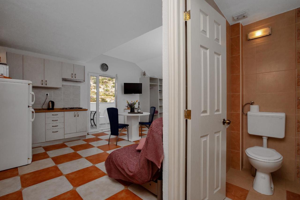 Apartments By The Sea Drasnice, Makarska - 2581 エクステリア 写真